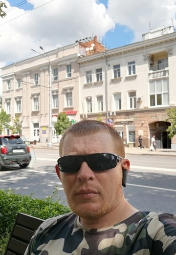 Моя фотография - Константин, 40 из Ростов-на-Дону (@konstantineremin6)