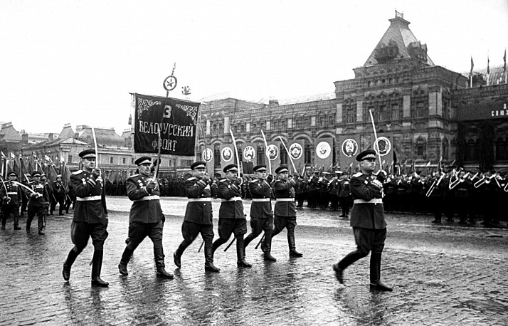 Картинки парад 1945