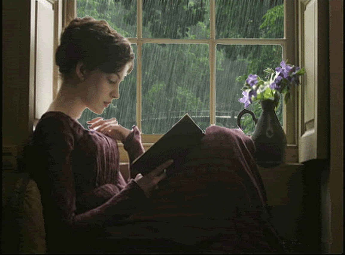 Помнишь ли вечер. Женщина в окне. Девушка с книгой. Женщина в окне книга. Девушка сидит на окне.